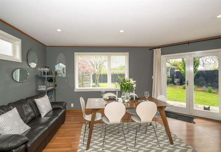 8 Edinburgh Crescent Redwoodtown_6