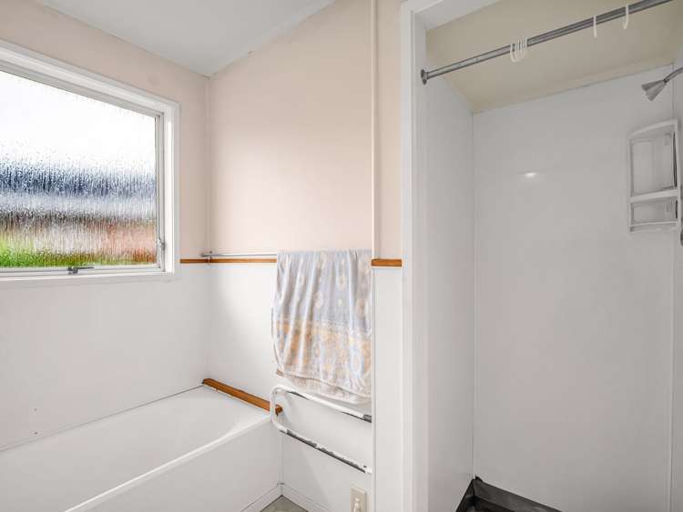 28 Eyre Street Henderson_26