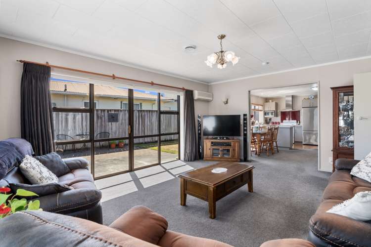 8 Evergreen Way Stoke_2