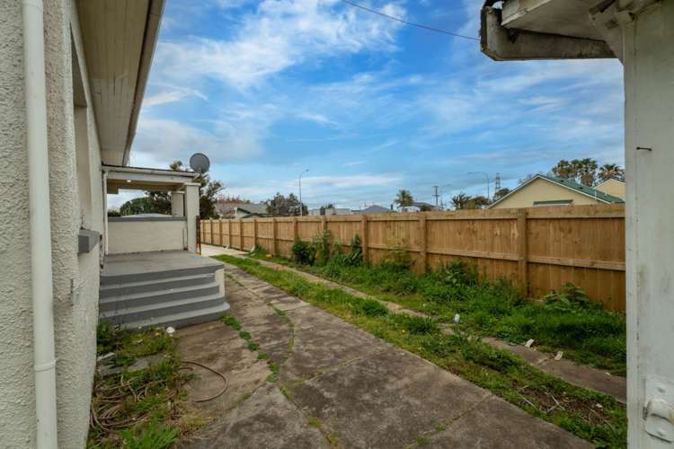 332 Massey Road Mangere East_6