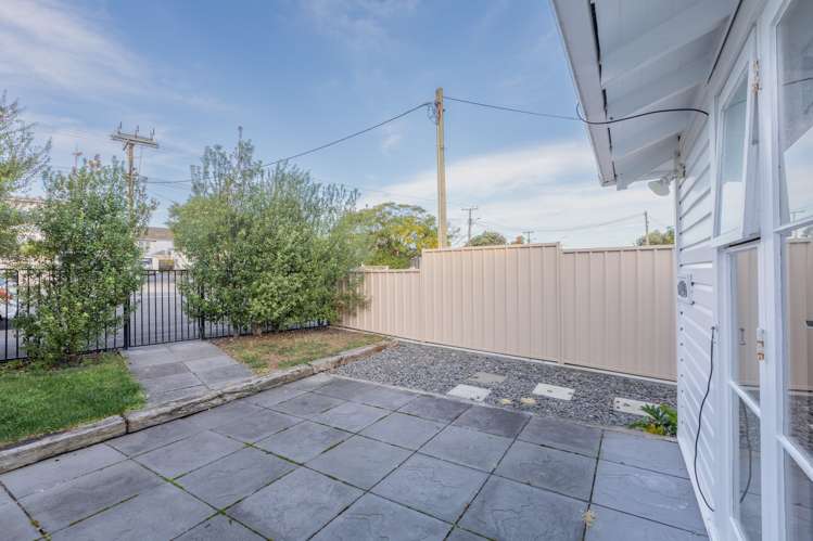 144 Charles Street Westshore_10