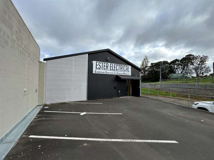 702 Great South Road_0