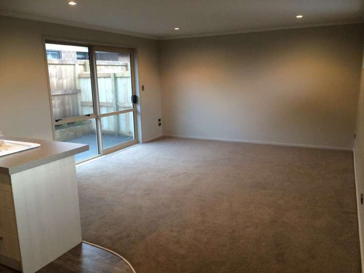 8/114 Old Farm Road Hamilton East_5