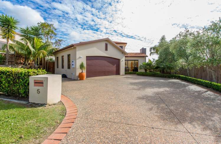 5 Bejoy Rise East Tamaki Heights_25