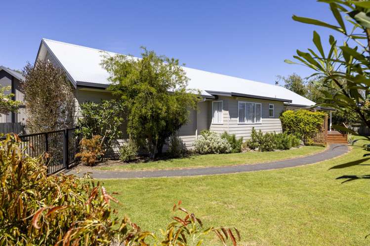 8 Haines Grove Taupo_21