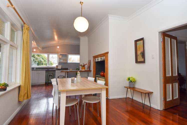 224 High Street South Carterton_7