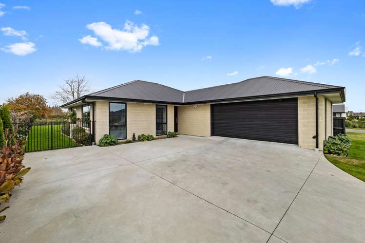 23 Redhaven Rise Netherby_36