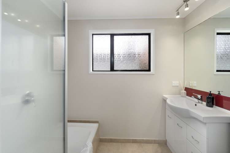 5 Cebalo Place Mount Wellington_13