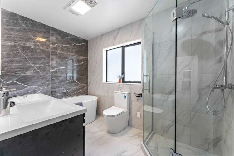 3 Crows Road Swanson_21