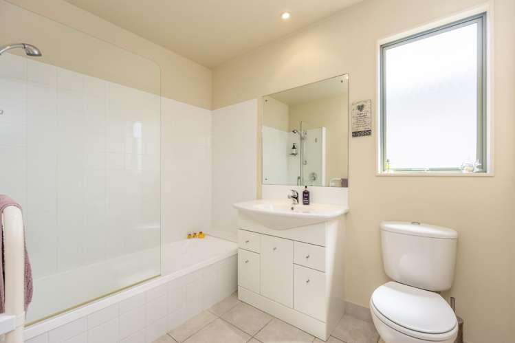 268 Alec Craig Way Gulf Harbour_15