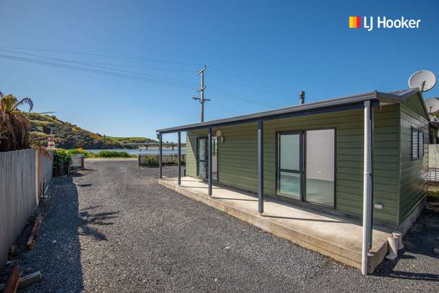 37 Riverside Road Taieri Mouth_3