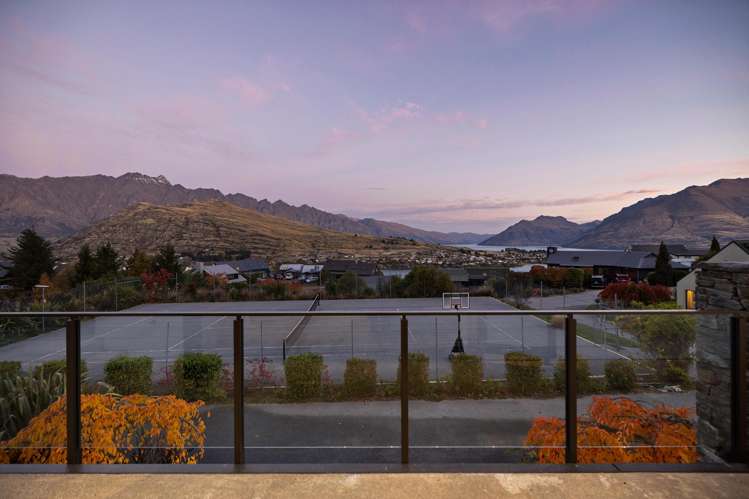 1 Goldleaf Hill Queenstown_31