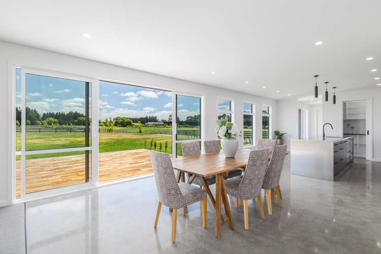 944D Weedons Ross Road_0