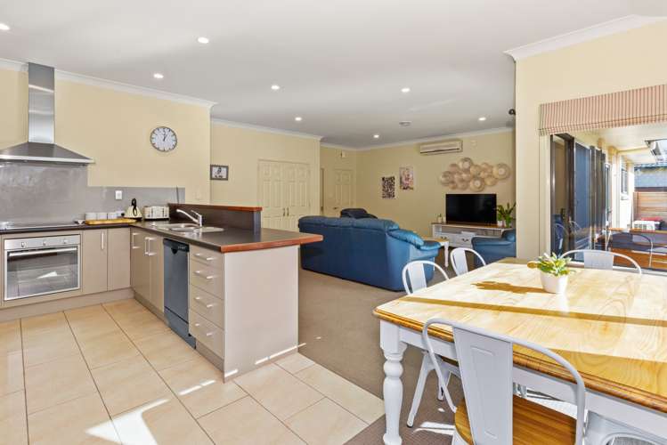 6b Neeve Place Taradale_6