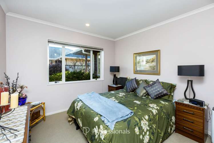 10 Mcewen Crescent Riverstone Terraces_12
