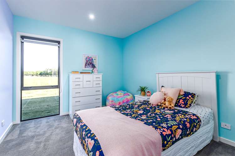 162 Beach Road East Elgin_25