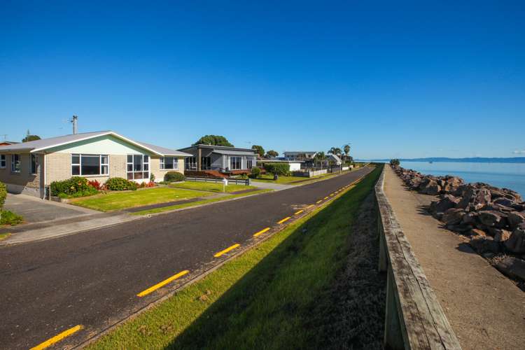 401 Fergusson Drive Thames_16