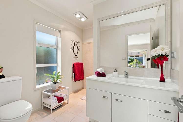 17 Balboa Key Papamoa_11