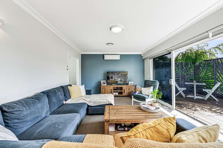 8 Springfield Crescent Enderley_13