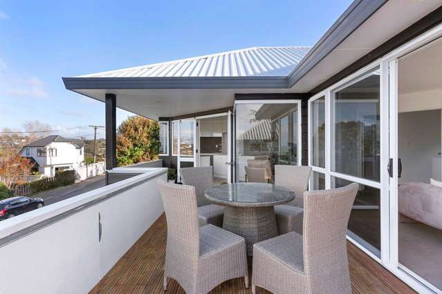2/9 Colmar Road Mellons Bay_2