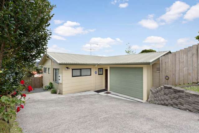 2/32 Sunset Road Unsworth Heights_1