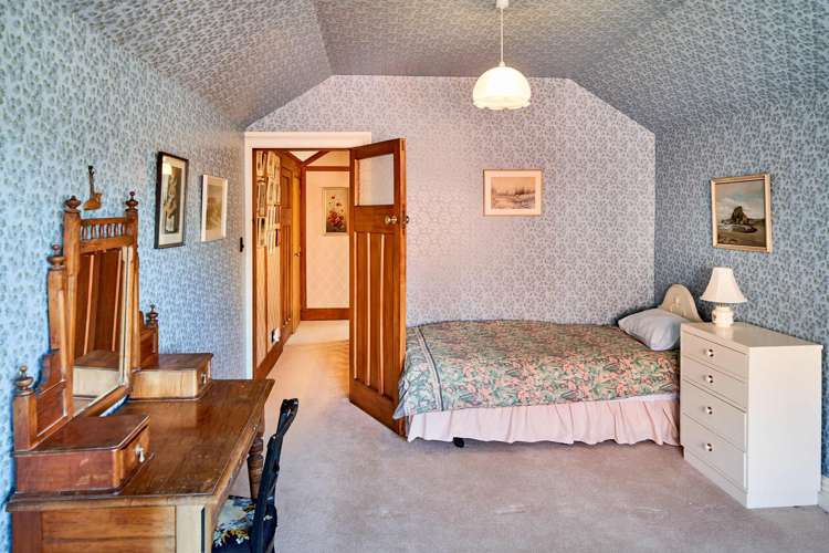 35 Marine Parade Eastbourne_22