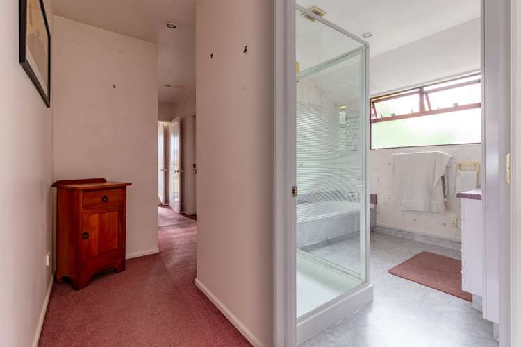 7 Mary Ann Muller Crescent Stoke_14