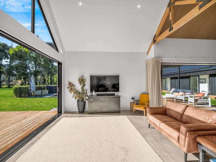162 Livingstone Road Ngahinapouri_8