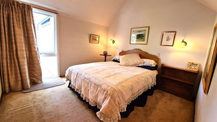 2/4 Egmont Place Bishopdale_8