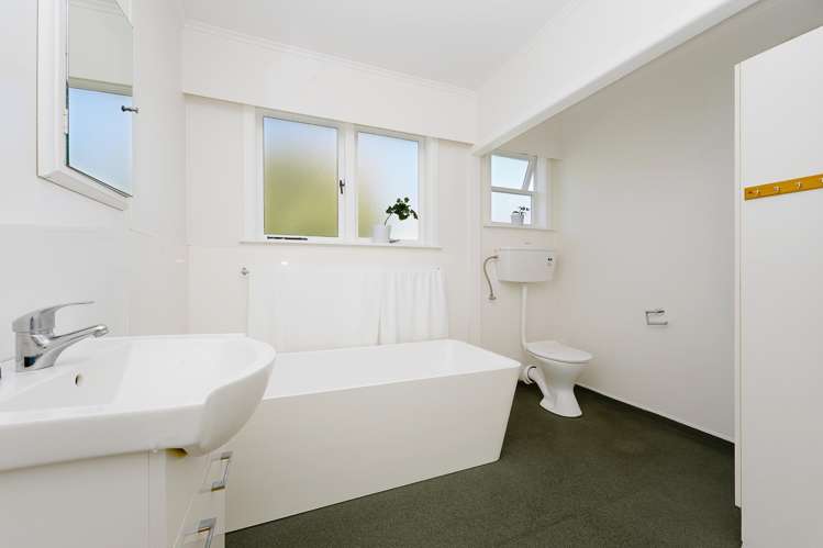 46 Lowtherhurst Road Massey_20