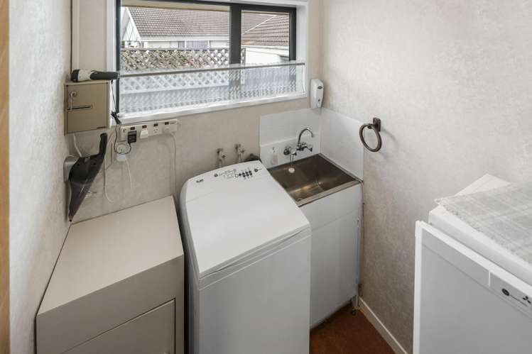 84 Dunbarton Street Redwood_14