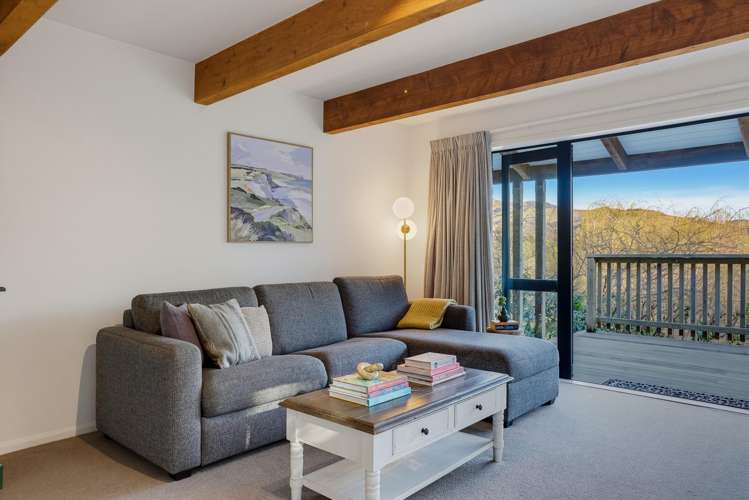 6888E Christchurch Akaroa Road Takamatua_5