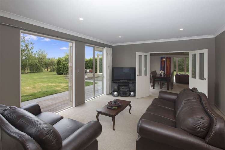 575 Oxford Road Fernside_7