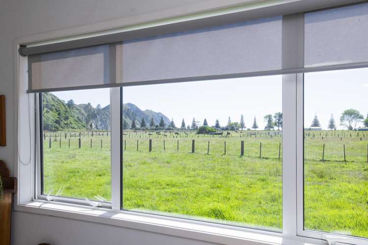 1 Forster Street Tolaga Bay_37