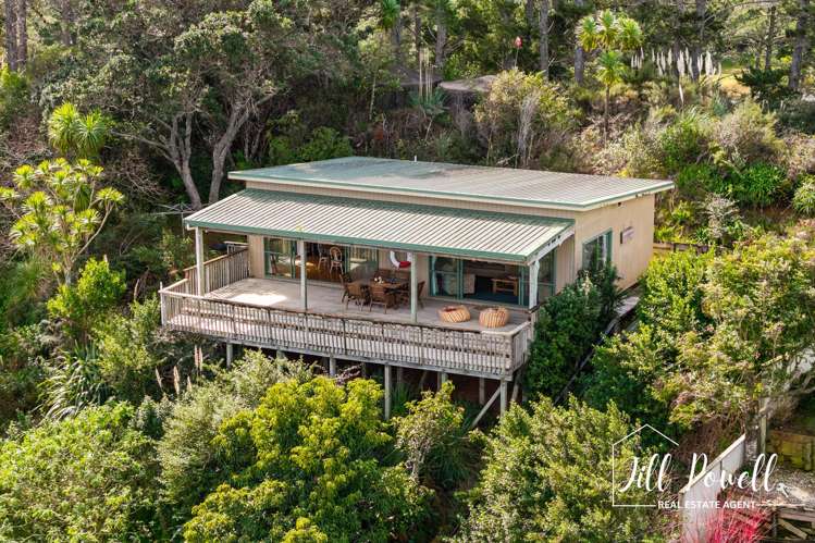 13 Moana Road Tinopai_34