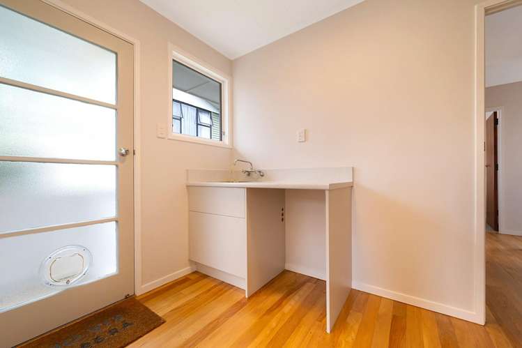 Flat 2/7 Windermere Crescent Blockhouse Bay_14