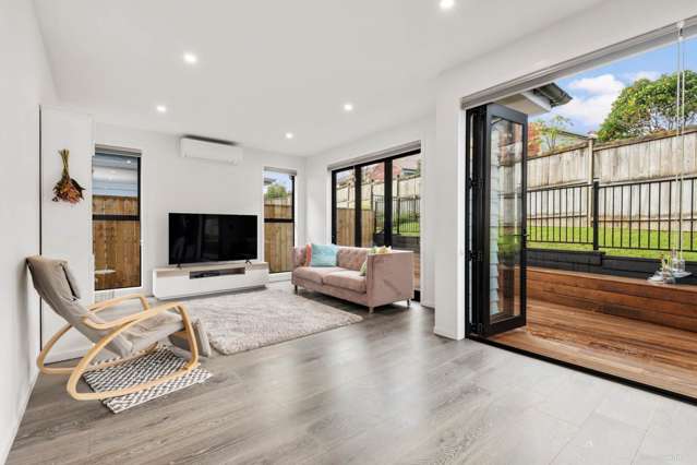 31 Couldrey Crescent Red Beach_2