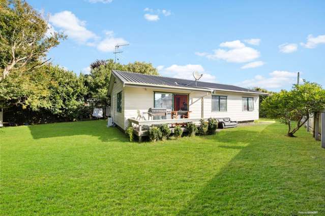 Easy-care family home on a Freehold 661sqm land.