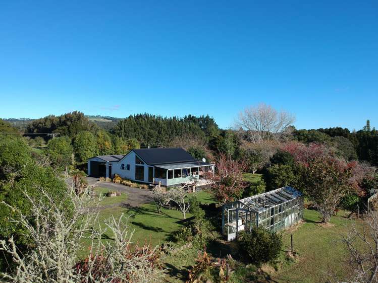 51 Suester Road Poroti_11