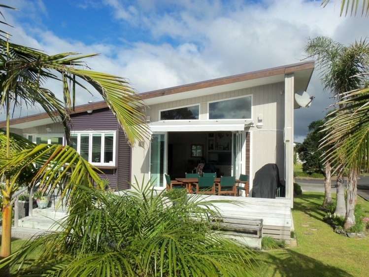 156 Sands Crescent Matarangi_19