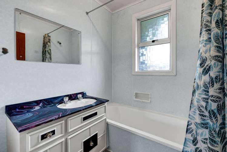 38 Cowling Road Hurdon_22