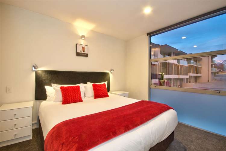 13/60 Hallenstein Street Queenstown_23