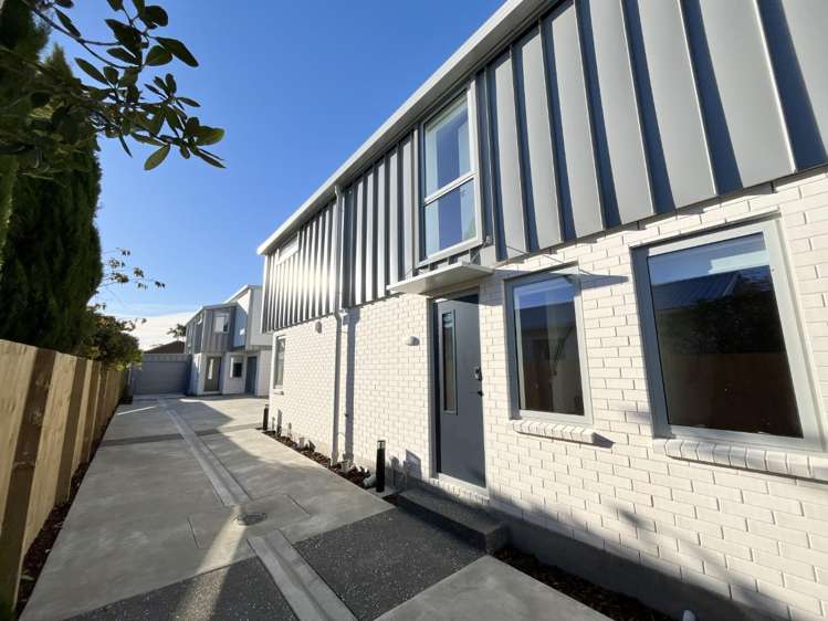 2/111 Neville Street 10222_13