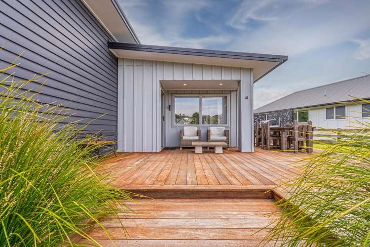 41 Longreach Drive Cooks Beach_24