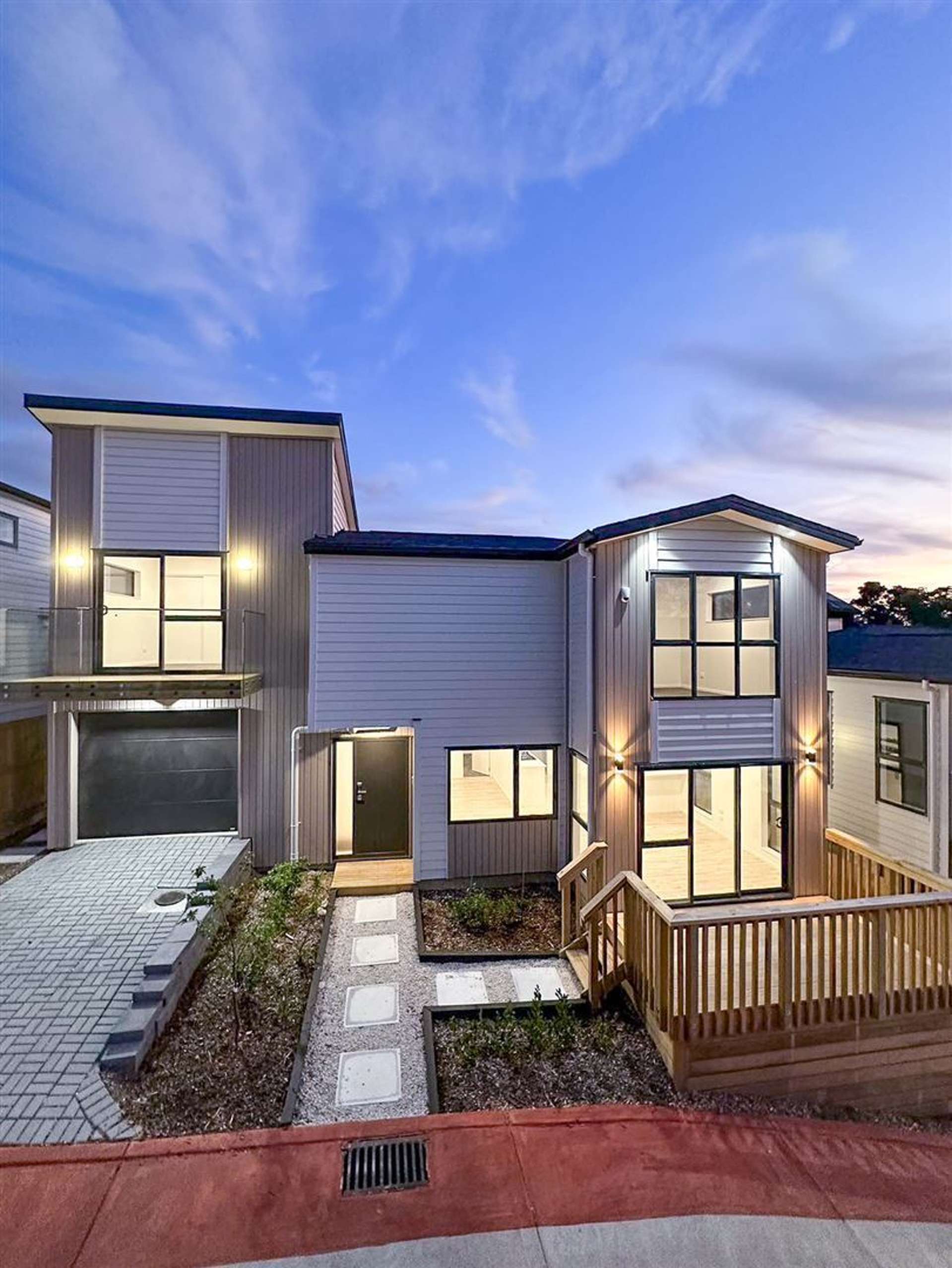 84D Whitney Street New Windsor Auckland City Houses for Rent