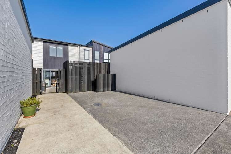 8 Joshua Carder Drive Hobsonville_16