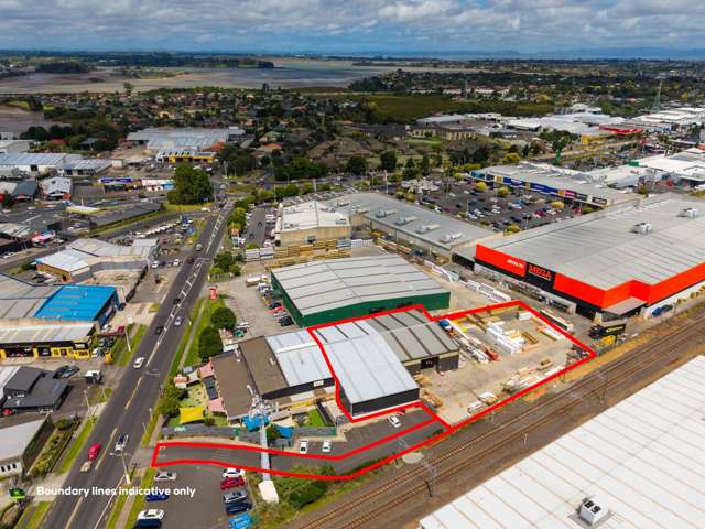 TAKANINI WAREHOUSE AND YARD AVAILABLE