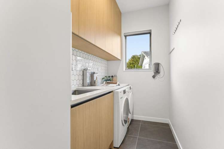 6 Winhall Rise Remuera_18