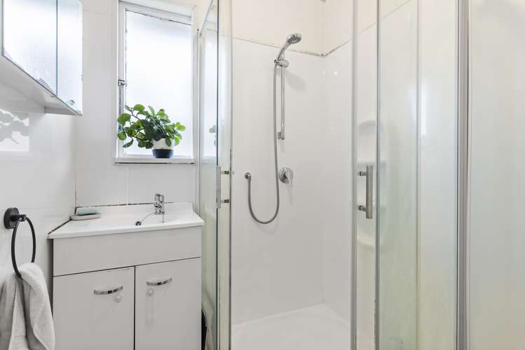 10 Williams Crescent Otara_7