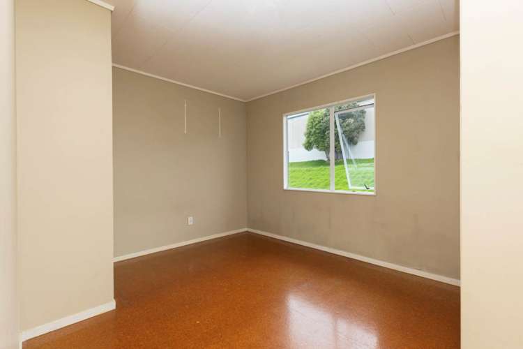 23 Meadowvale Rise Titirangi_13